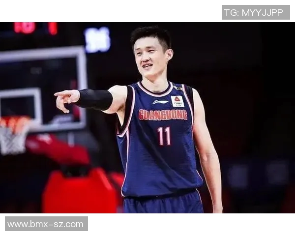 周鹏:从篮球场上的拼搏者到生活中的奋斗典范,激励无数年轻人的成长之路